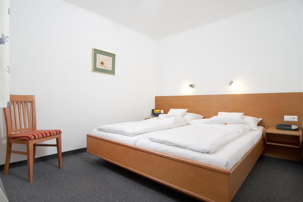 Schützenhof Aparthotel Sattendorf Exterior foto